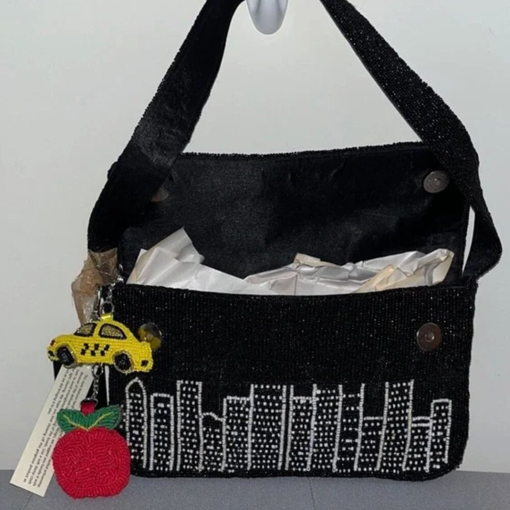 Viral Made in India  New York City Black Skyline Beaded Bag with Charms NWT - Picture 2 of 5